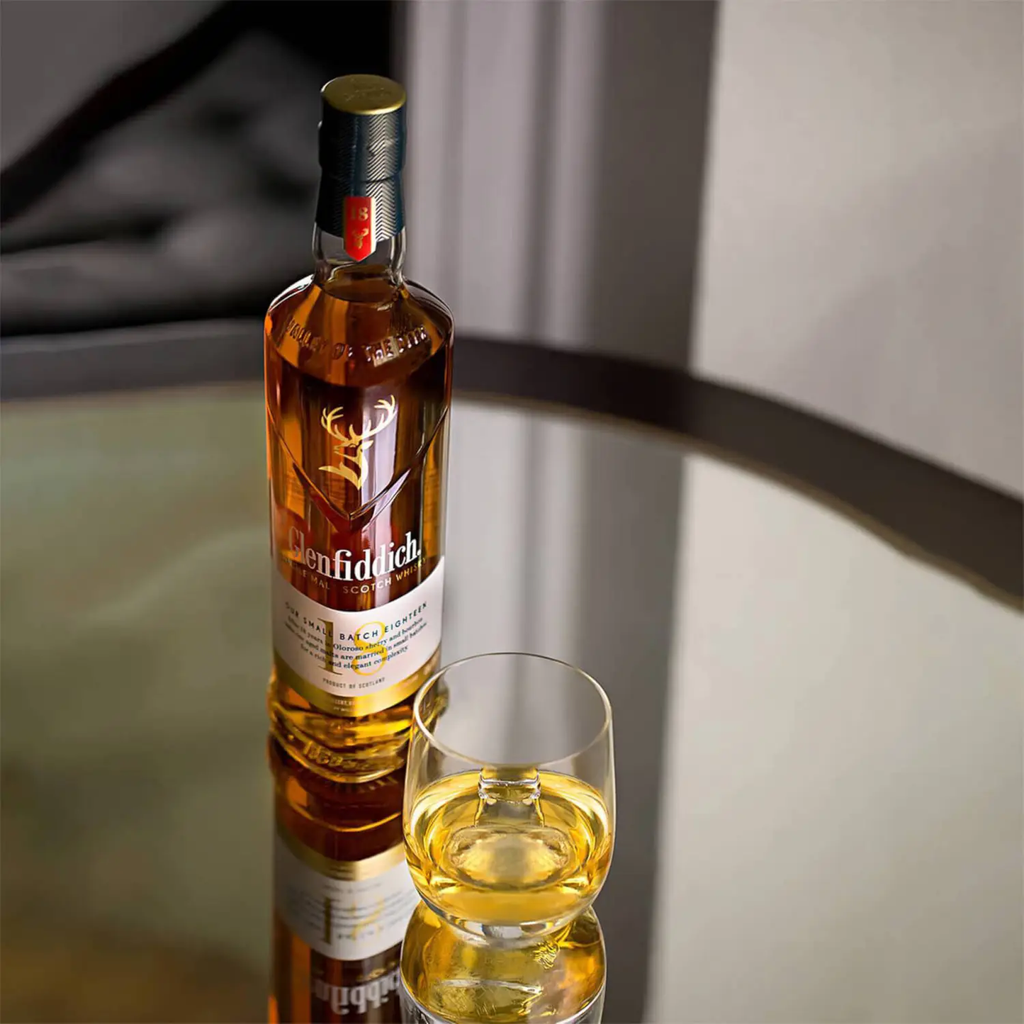 18 Year Old <br> Limited Edition Whisky Flask Set